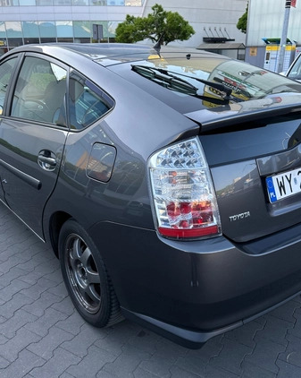 Toyota Prius cena 24900 przebieg: 275000, rok produkcji 2007 z Warszawa małe 277